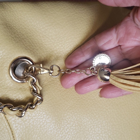 Jessica Simpson Womens Malena. Beautiful Yellow Mustard Scalloped Handbag Purse - Picture 8 of 17